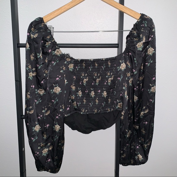 ASTR Josephine Top in Black Floral - Picture 5 of 5